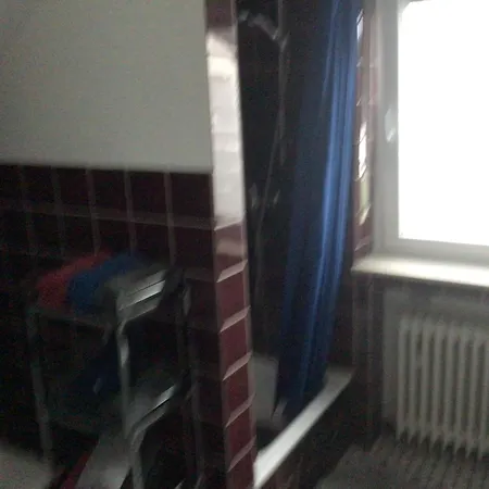 An Der Rosenstrasse * בורקן